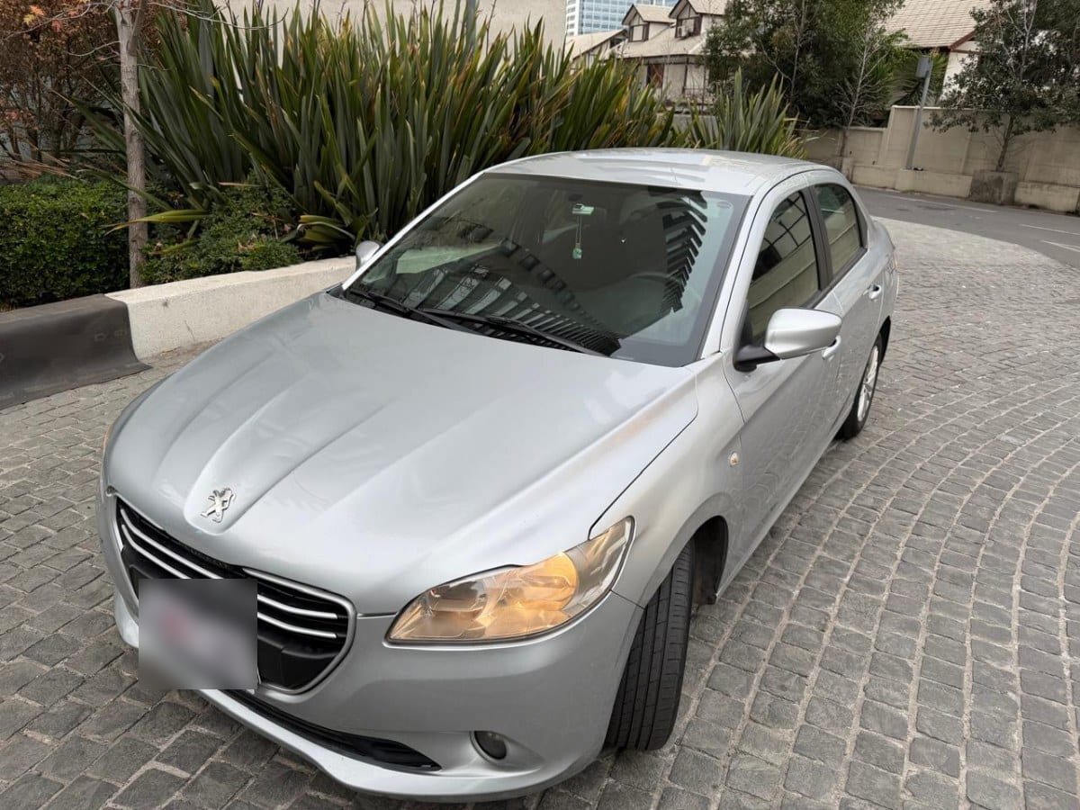 Peugeot 301 Active 1.6 año 2017