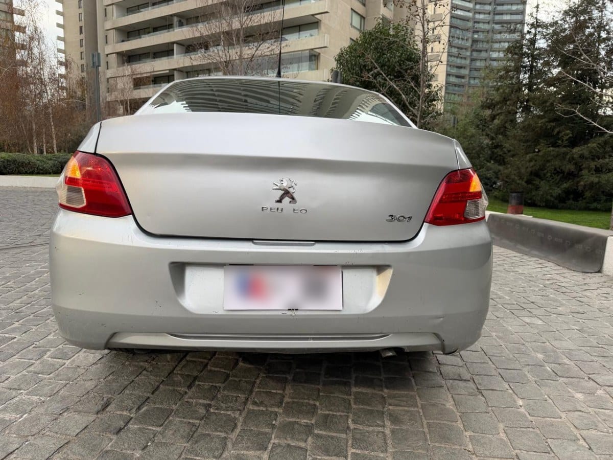 Peugeot 301 Active 1.6 año 2017