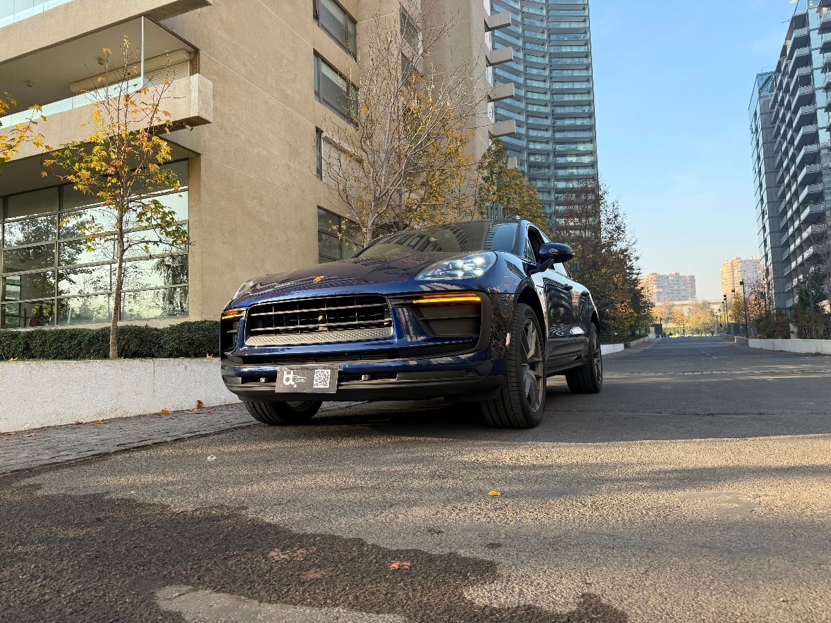 Porsche Macan Macan R4 Iii 5p 4x4 2.0 Aut año 2026