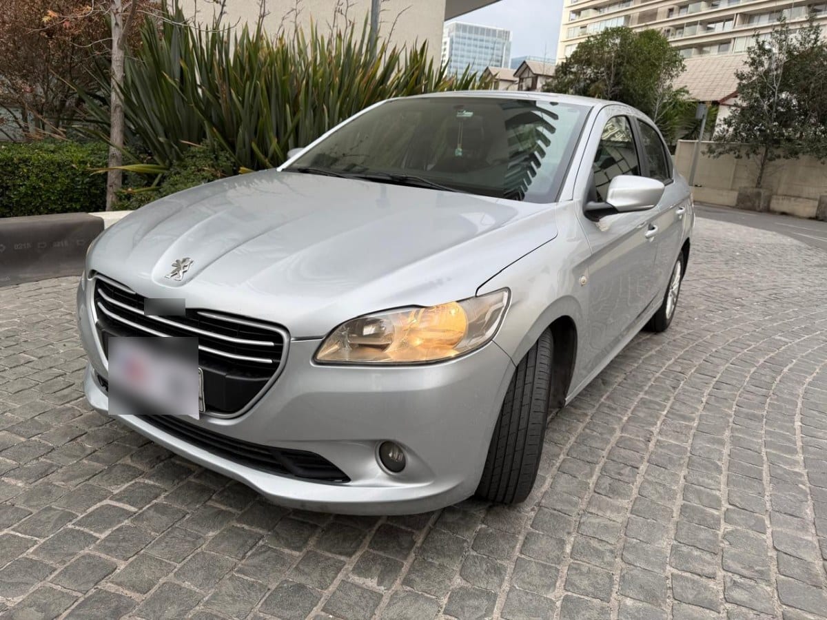 Peugeot 301 Active 1.6 año 2017