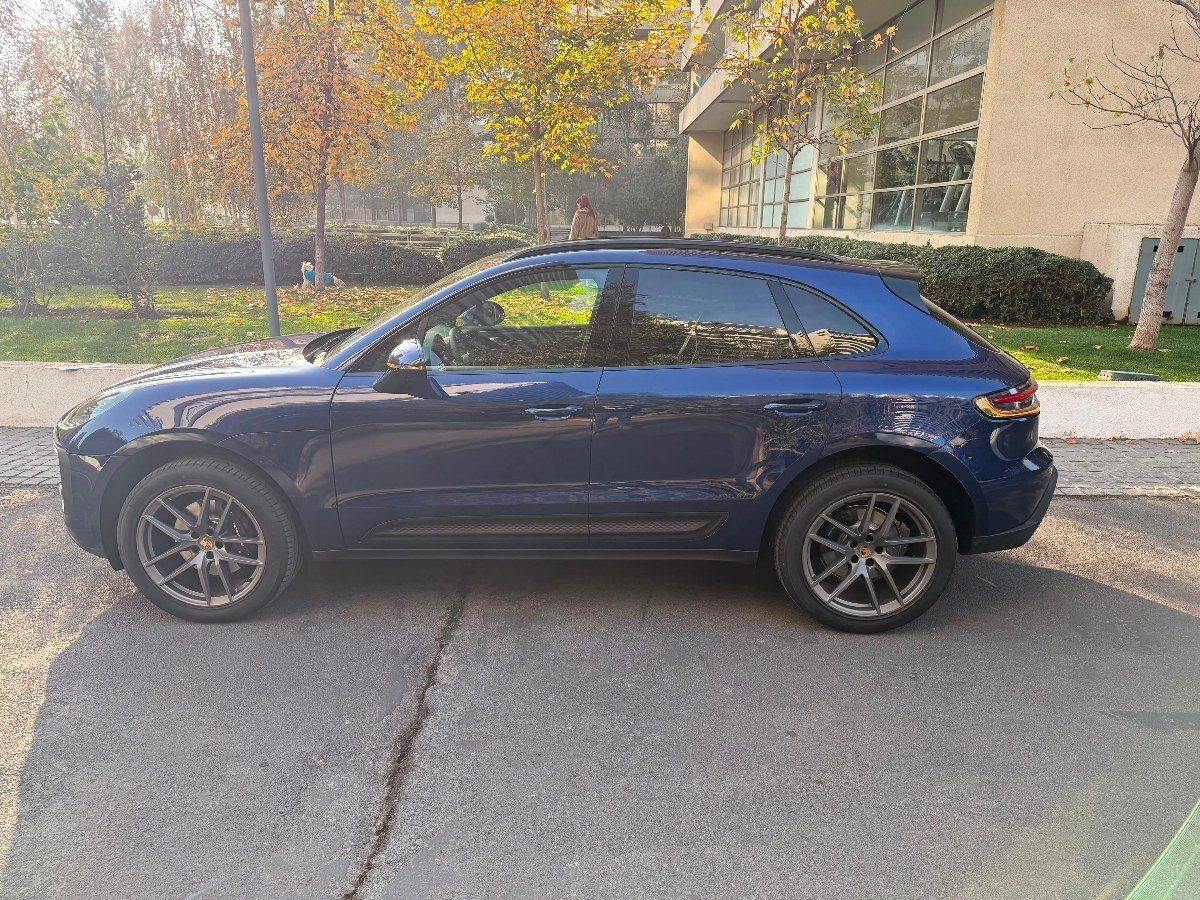 Porsche Macan Macan R4 Iii 5p 4x4 2.0 Aut año 2026