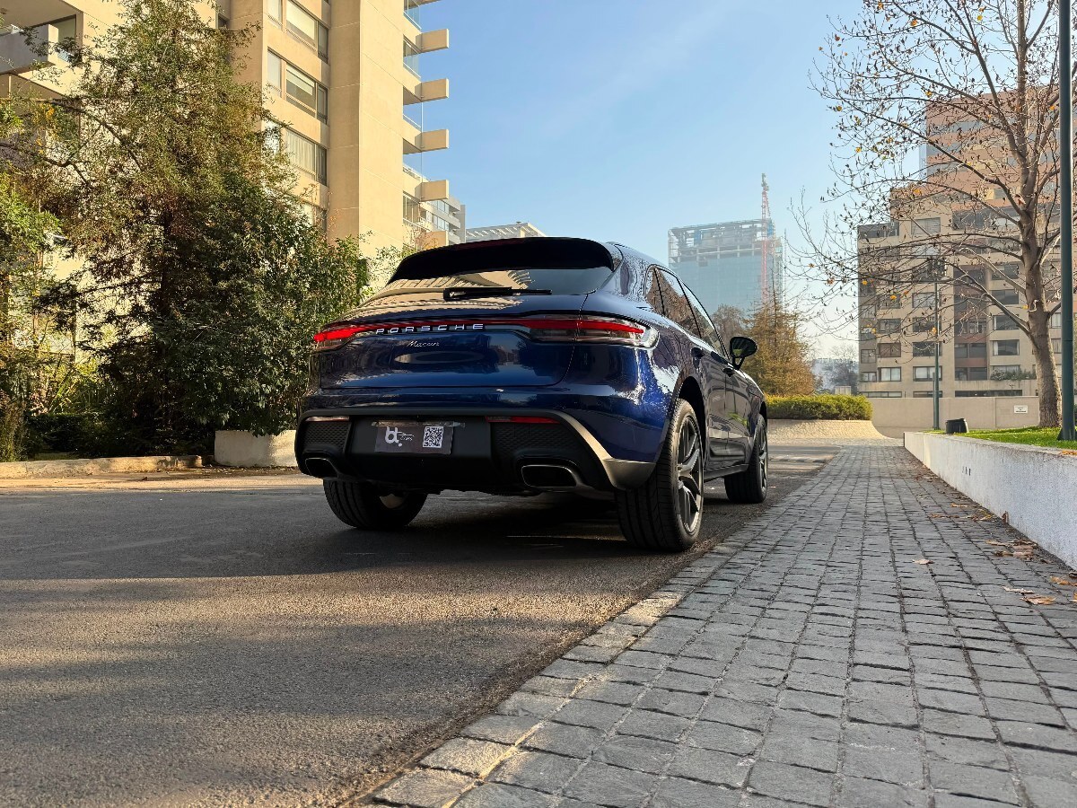 Porsche Macan Macan R4 Iii 5p 4x4 2.0 Aut año 2026