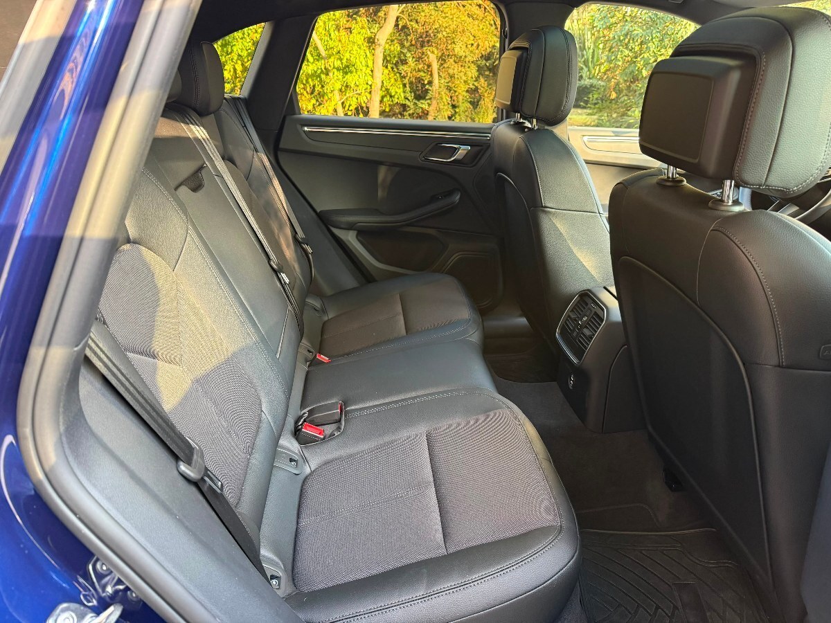 Porsche Macan Macan R4 Iii 5p 4x4 2.0 Aut año 2026