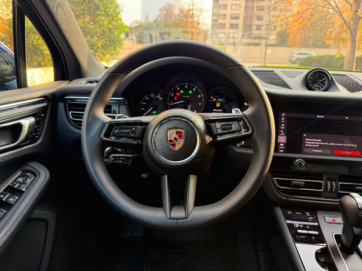 Porsche Macan Macan R4 Iii 5p 4x4 2.0 Aut año 2026