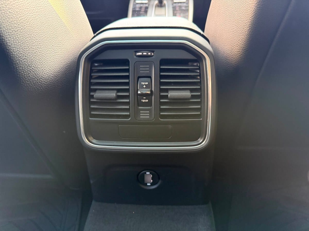 Porsche Macan Macan R4 Iii 5p 4x4 2.0 Aut año 2026