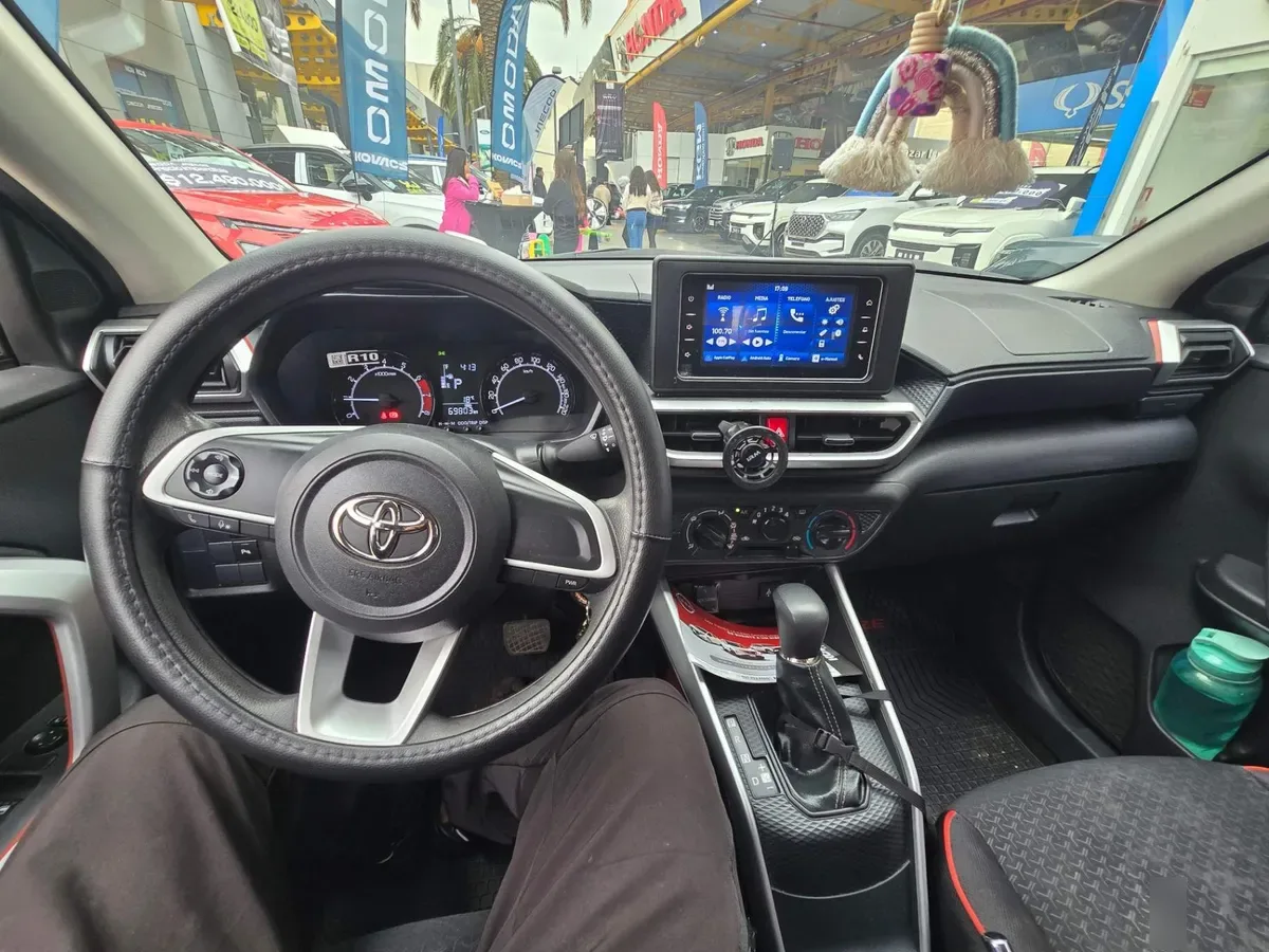 Toyota Raize 1.2 E 4x2 At 5p año 2022