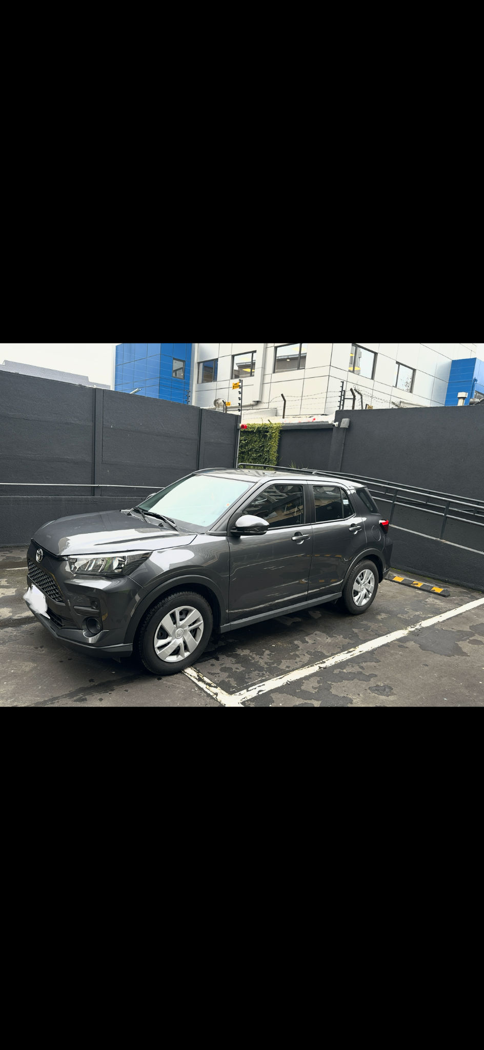 TOYOTA RAIZE 1.2 E Cvt At año 2024