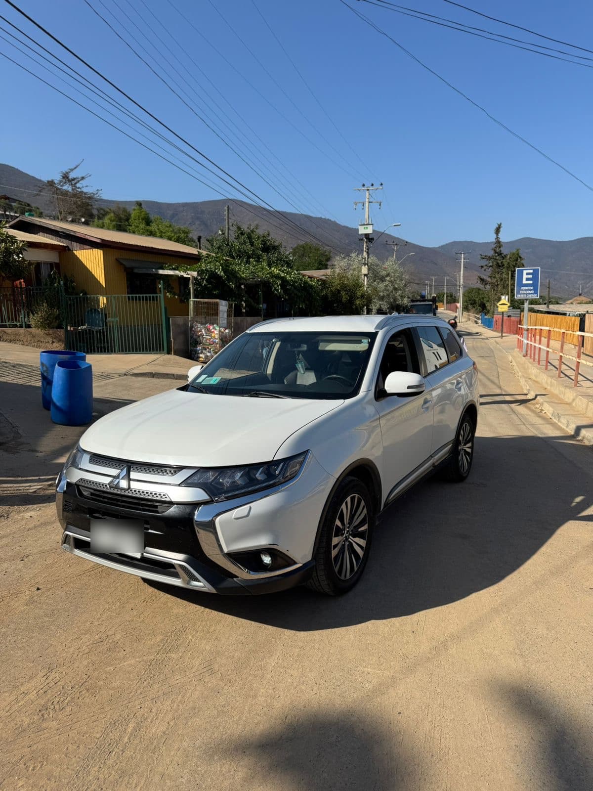 Mitsubishi Outlander 2.0 Mt 4x2 año 2023