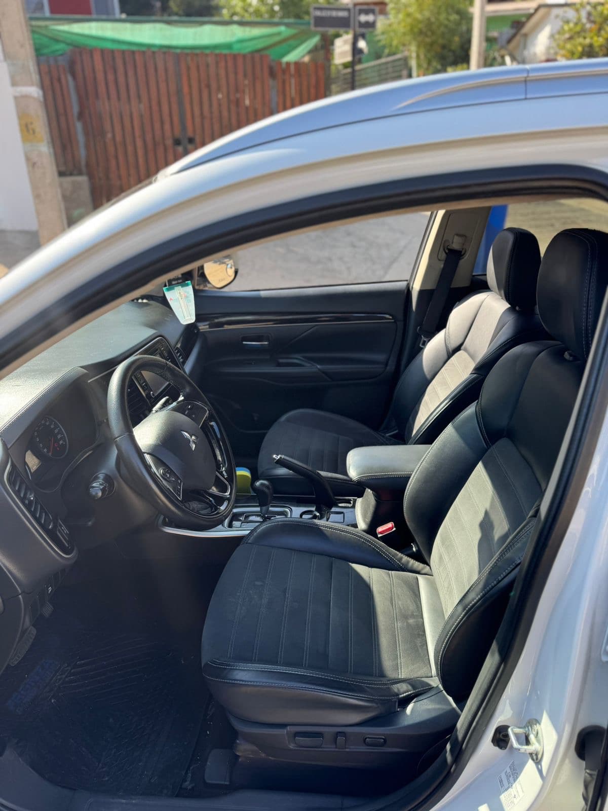 Mitsubishi Outlander 2.0 Mt 4x2 año 2023