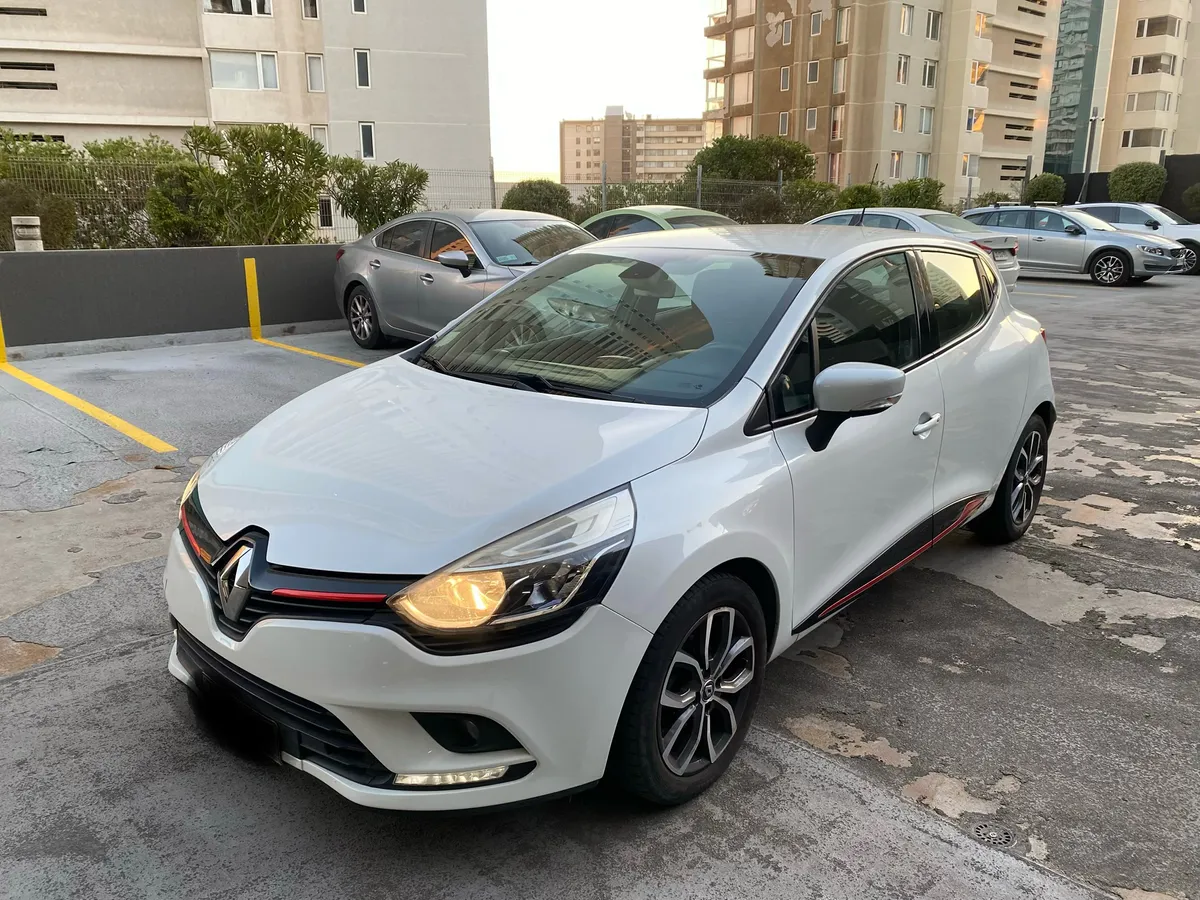 Renault Clio 1.2 Iv Expression Fl Mt año 2017