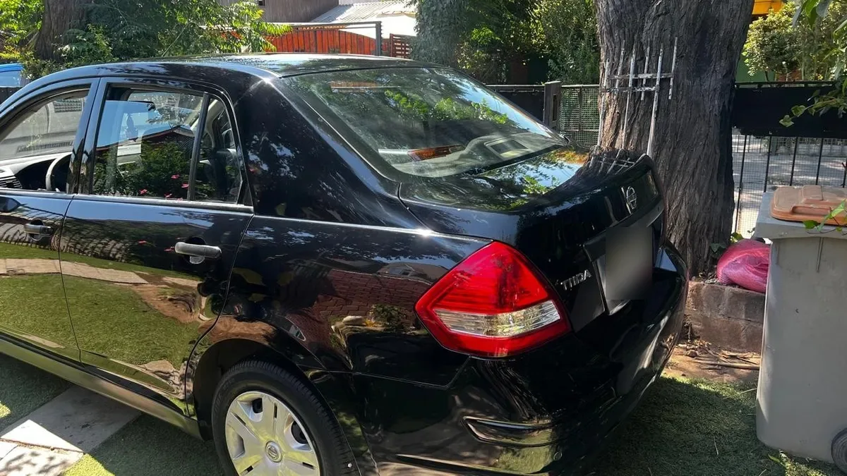 NISSAN TIIDA 1.6 Sedan S Ac Mt año 2014