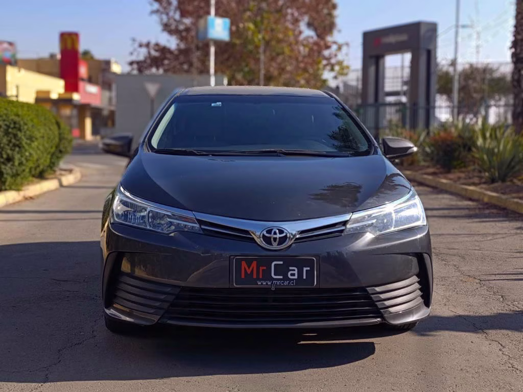 Toyota Corolla Xli año 2015
