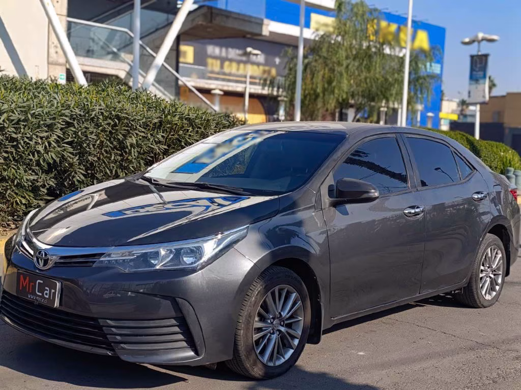 Toyota Corolla Xli año 2015