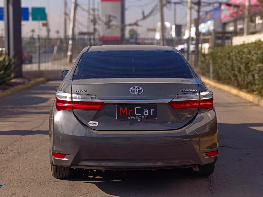 Toyota Corolla Xli año 2015