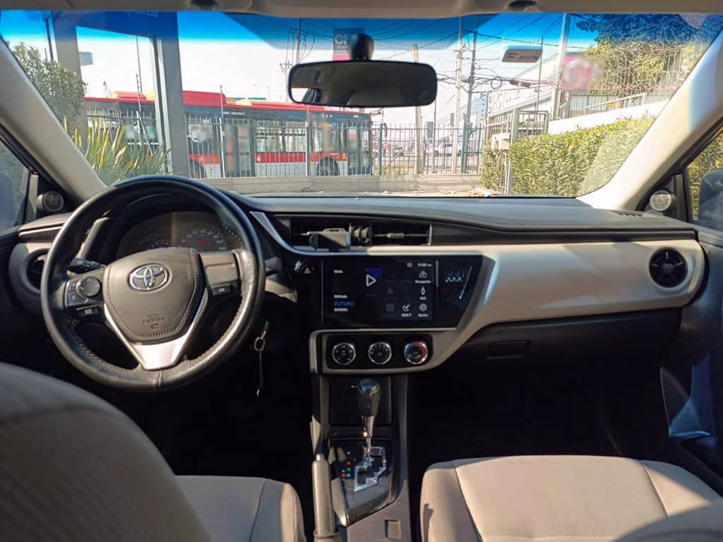 Toyota Corolla Xli año 2015
