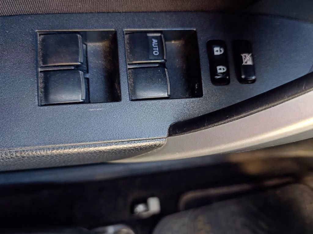 Toyota Corolla Xli año 2015