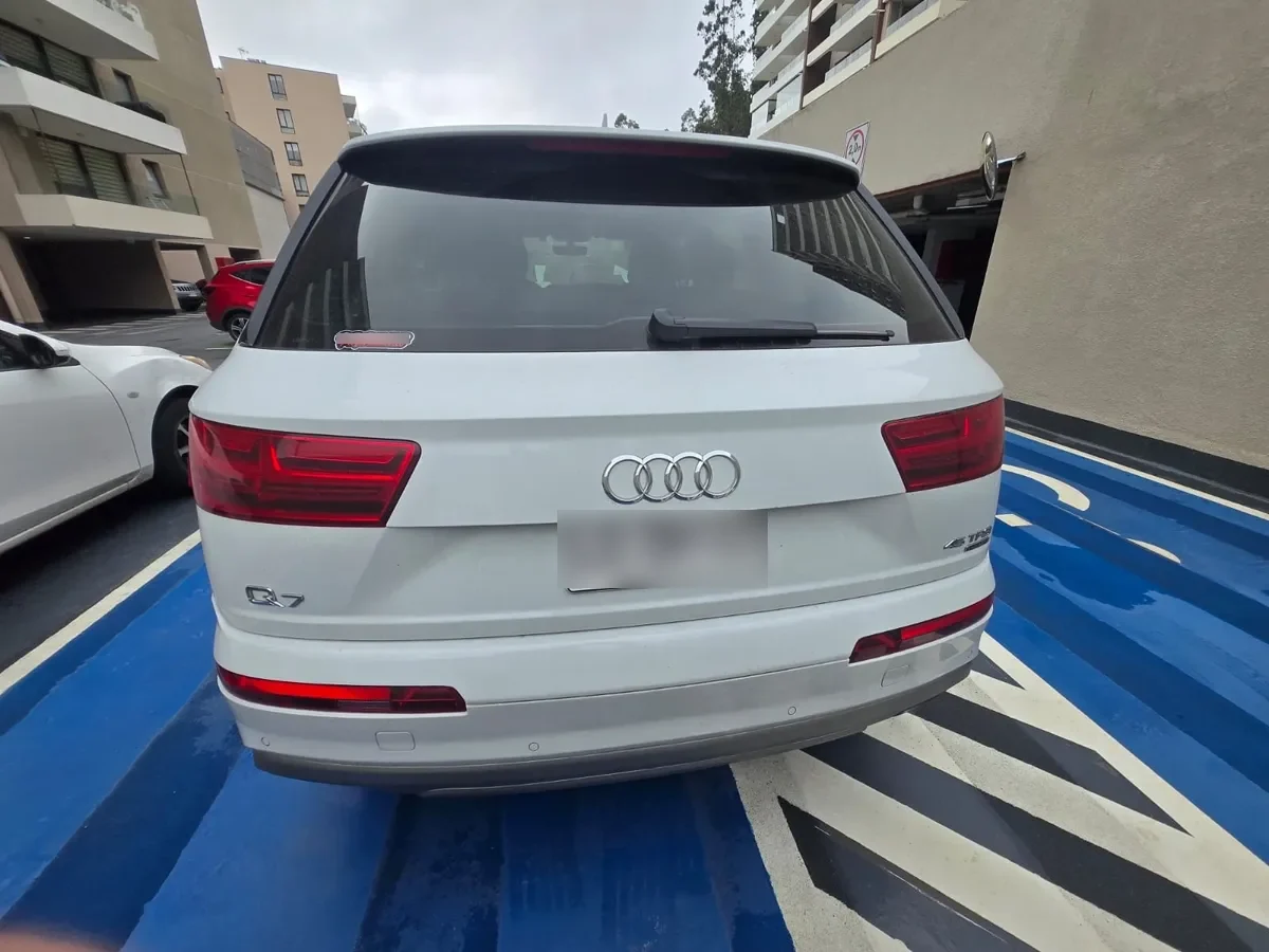 AUDI Q7 3.0 Design Tfsi At año 2019