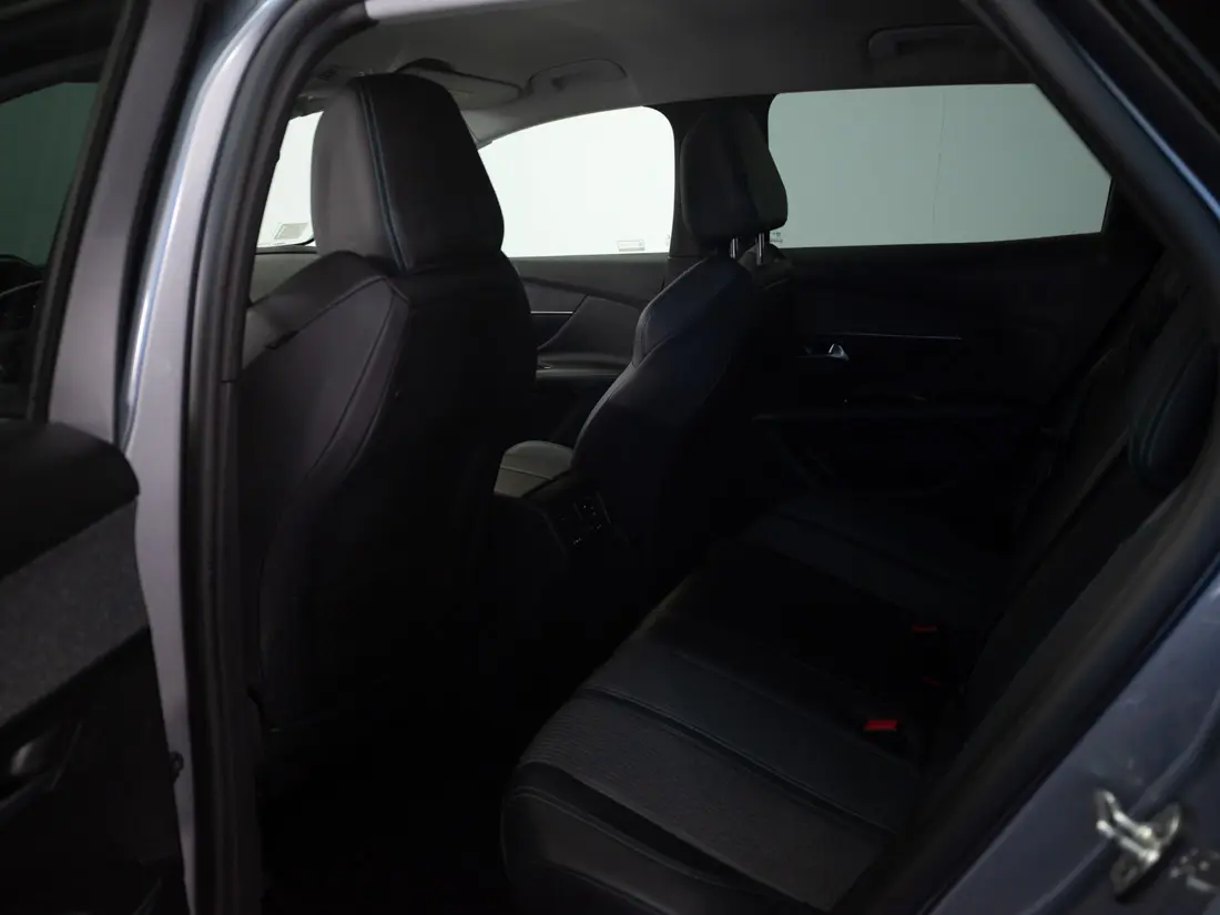 Peugeot 3008 3008 1.6 Allure Pack Thp 165 At año 2022