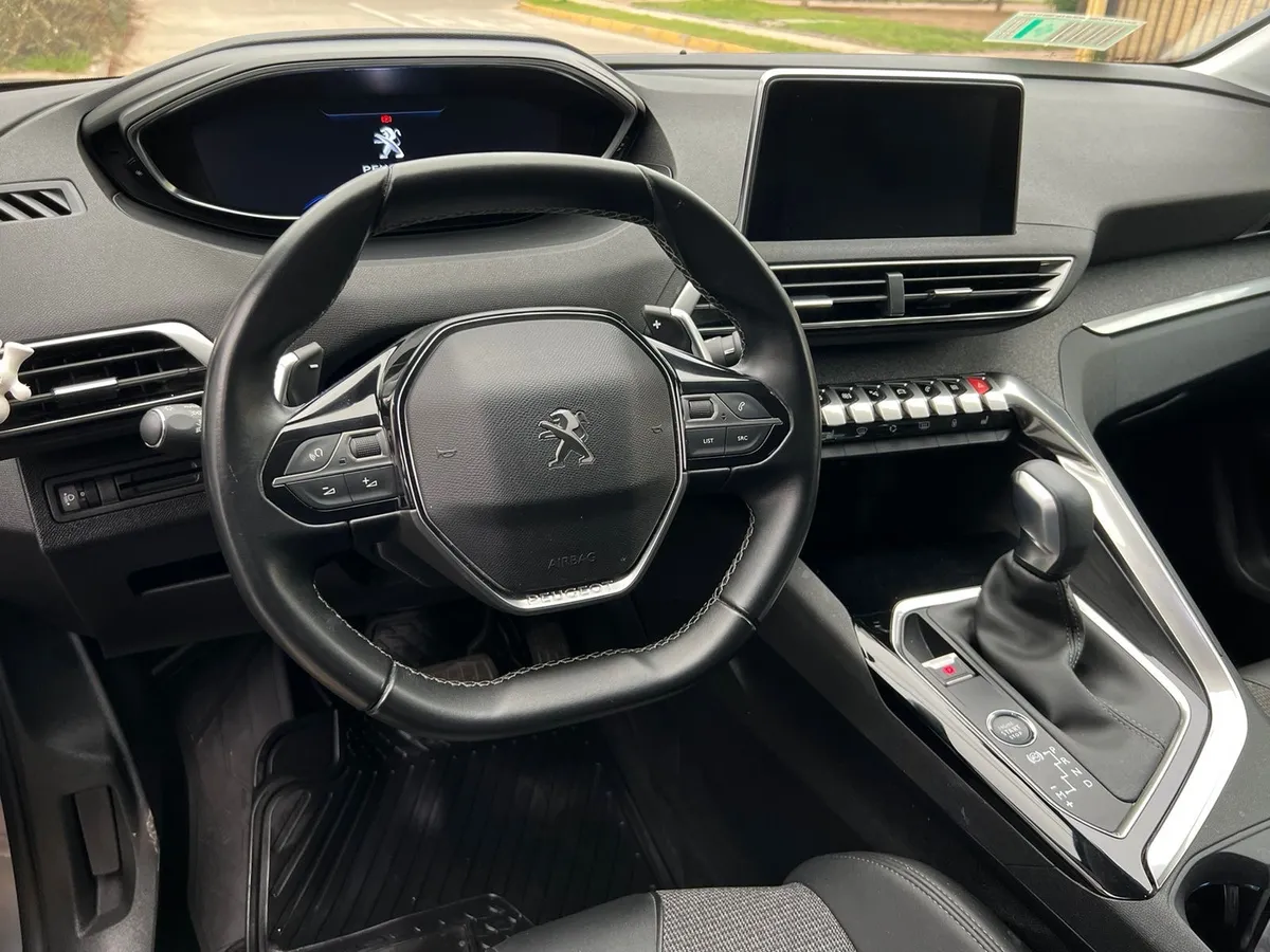 PEUGEOT 3008 1.5 Active Pack Bluehdi 130 Mt Diesel año 2021