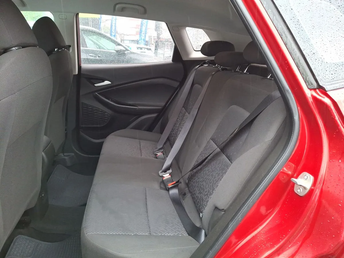 Chevrolet Tracker 1.2t Ls Fwd Mt 5p año 2022