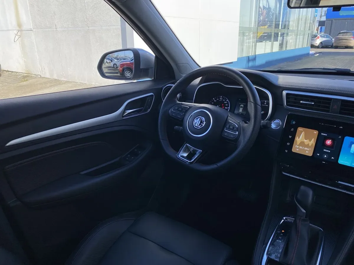 MG Mg Zx 1.5 Dlx 2wd Cvt At 5p año 2026