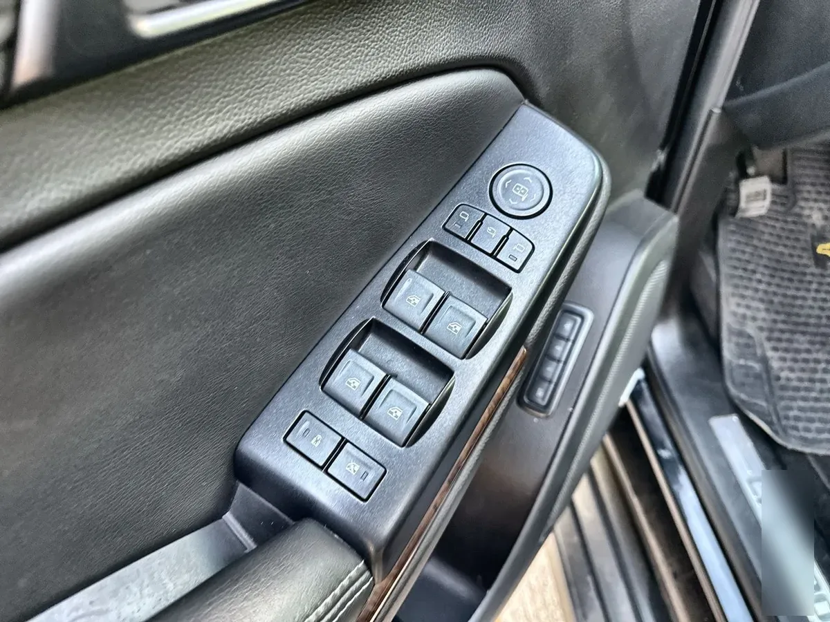 Chevrolet Tahoe 5.3 Lt 4x4 At 5p año 2021