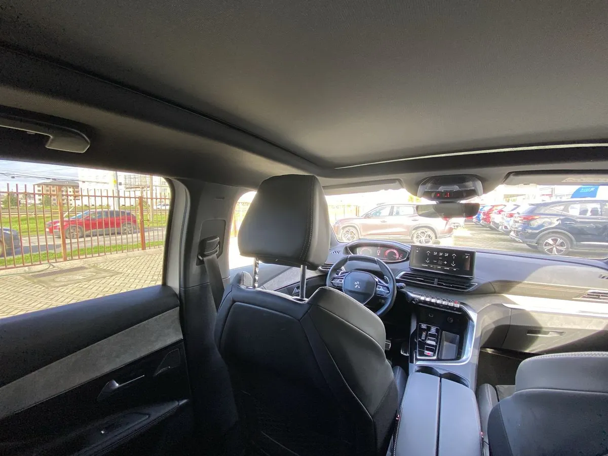Peugeot 3008 1.5 Gt Black Pack Bluehdi 130 4x2 Eat8 5p año 2024