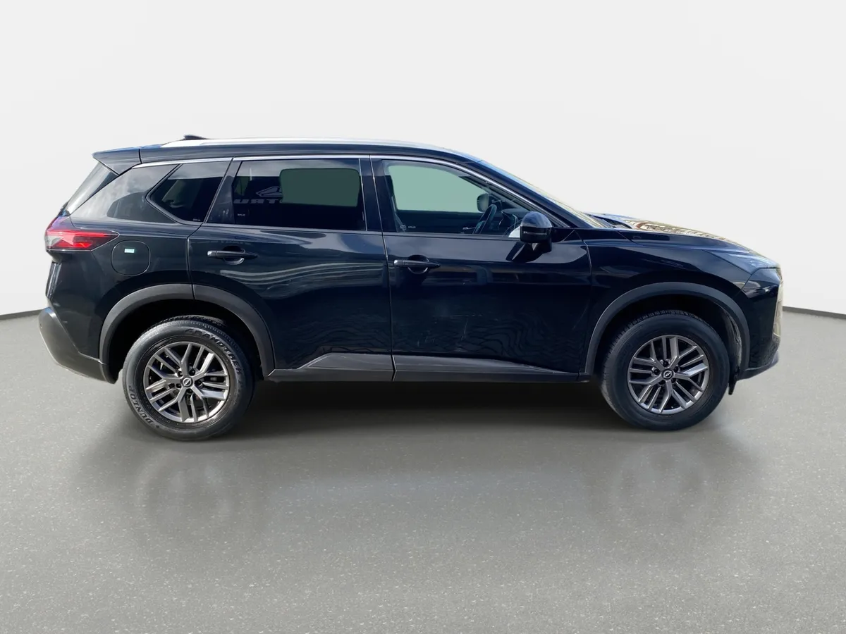 Nissan X-Trail 2.5 Sense Mc 4x2 2row Cvt At 5p año 2023