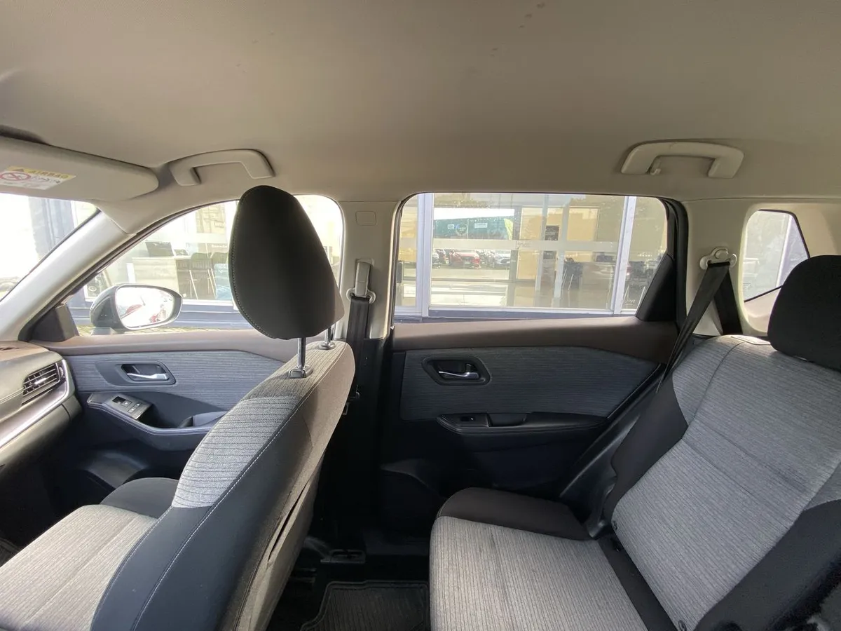Nissan X-Trail 2.5 Sense Mc 4x2 2row Cvt At 5p año 2023