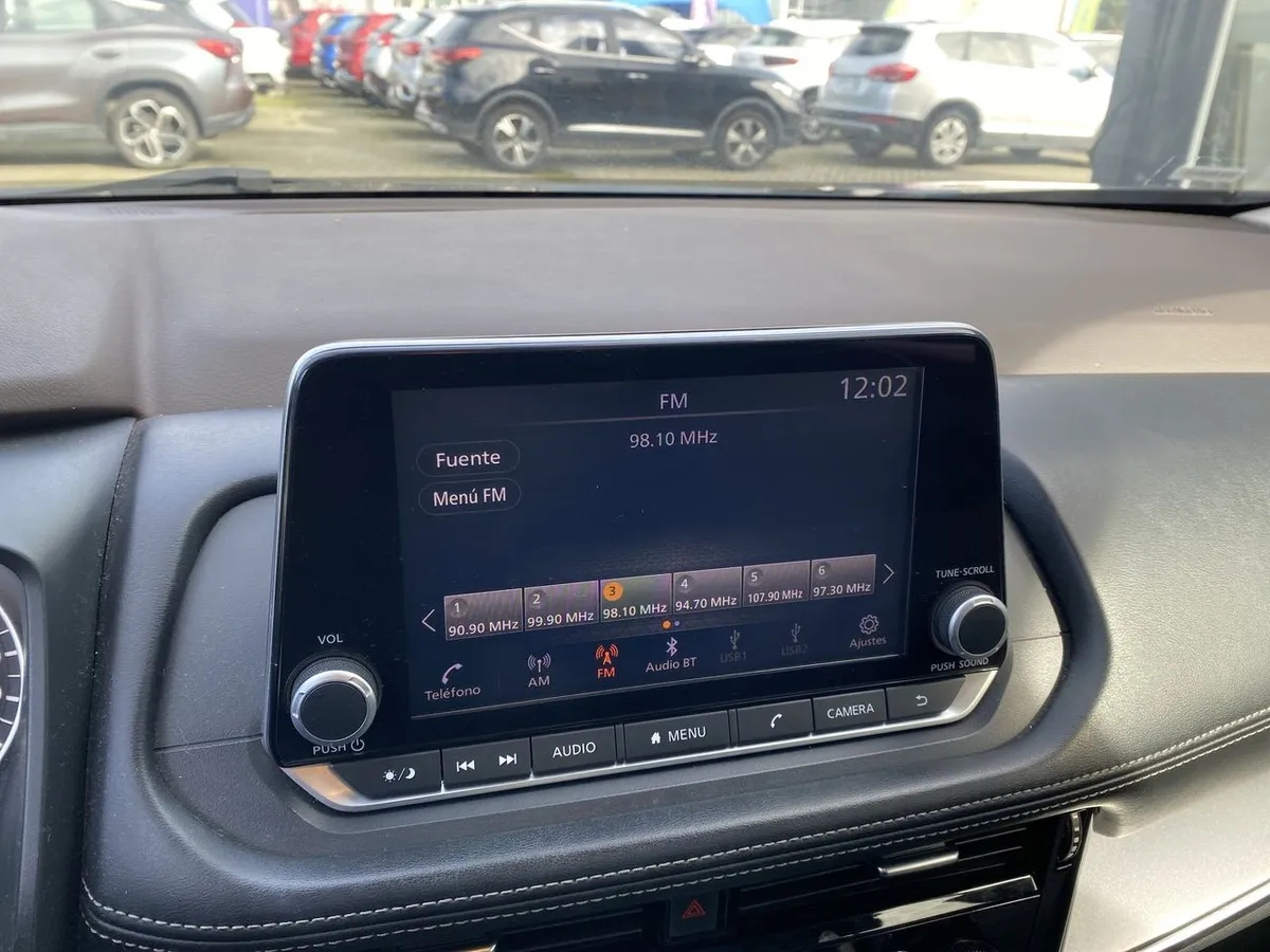 Nissan X-Trail 2.5 Sense Mc 4x2 2row Cvt At 5p año 2023