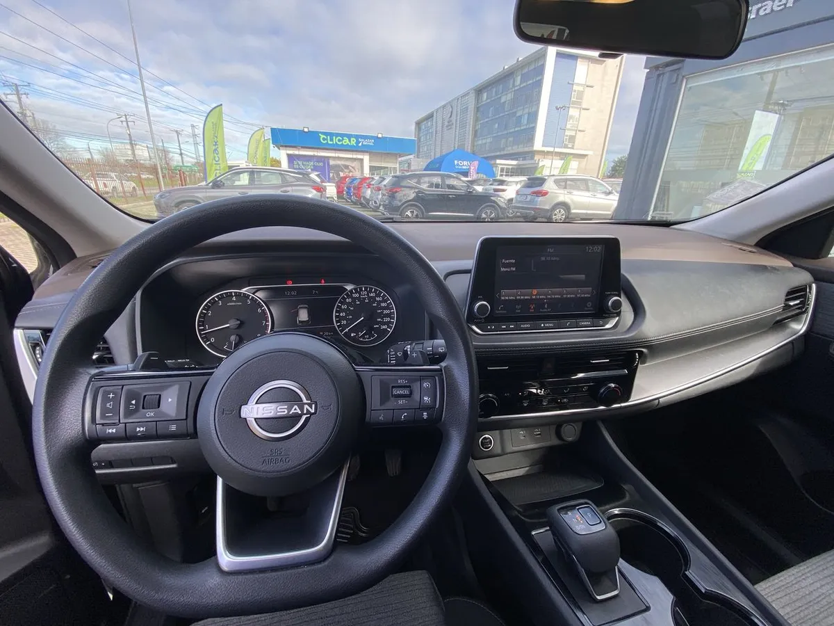 Nissan X-Trail 2.5 Sense Mc 4x2 2row Cvt At 5p año 2023