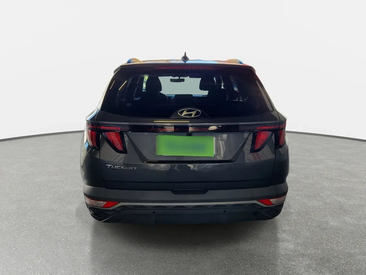 Hyundai Tucson 2.0 Nx4 Plus 2wd At 5p año 2023