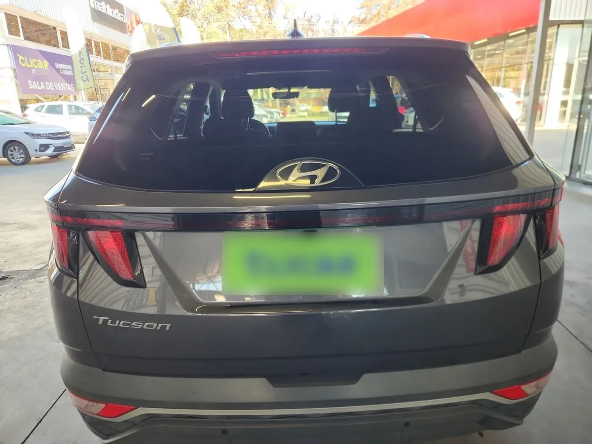 Hyundai Tucson 2.0 Nx4 Plus 2wd At 5p año 2023