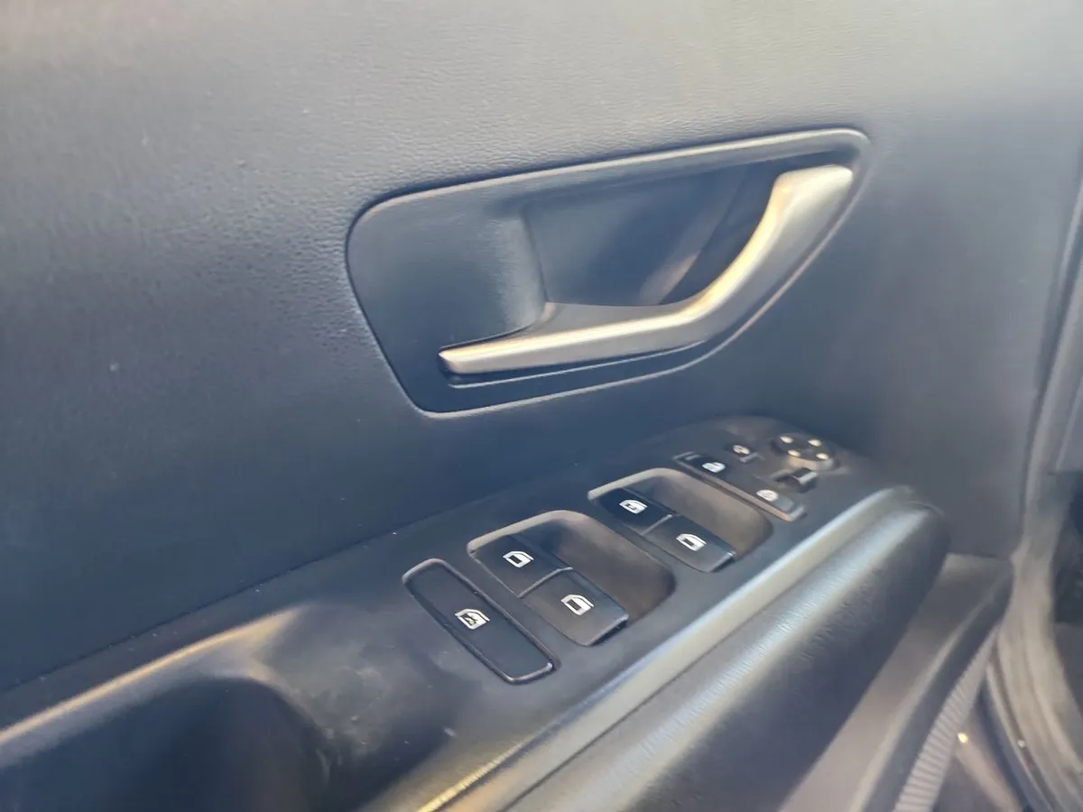 Hyundai Tucson 2.0 Nx4 Plus 2wd At 5p año 2023