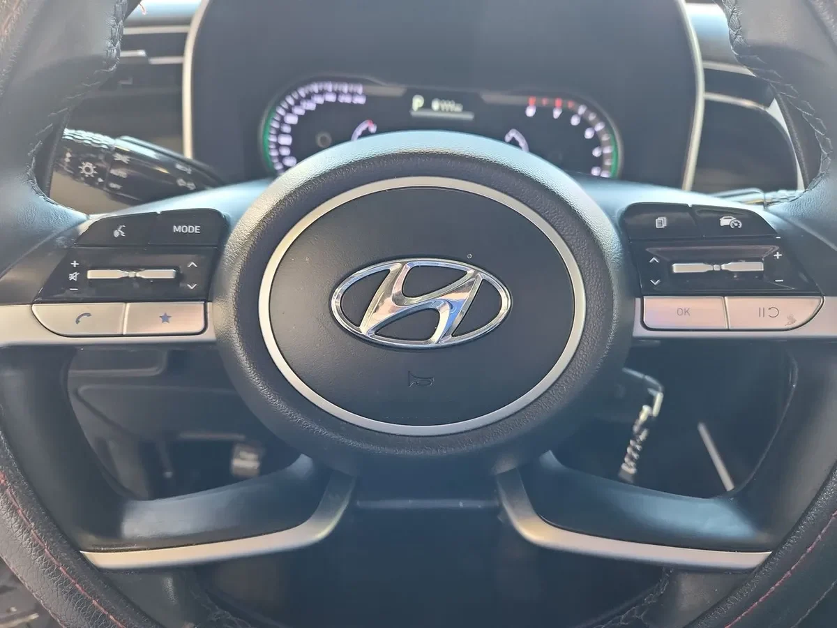 Hyundai Tucson 2.0 Nx4 Plus 2wd At 5p año 2023