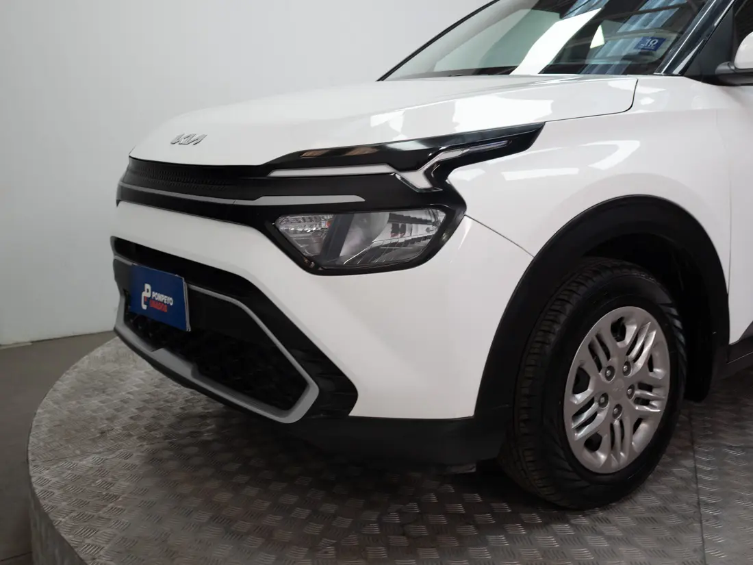 Kia Carens Carens 1.5 Lx 7p Mt año 2023