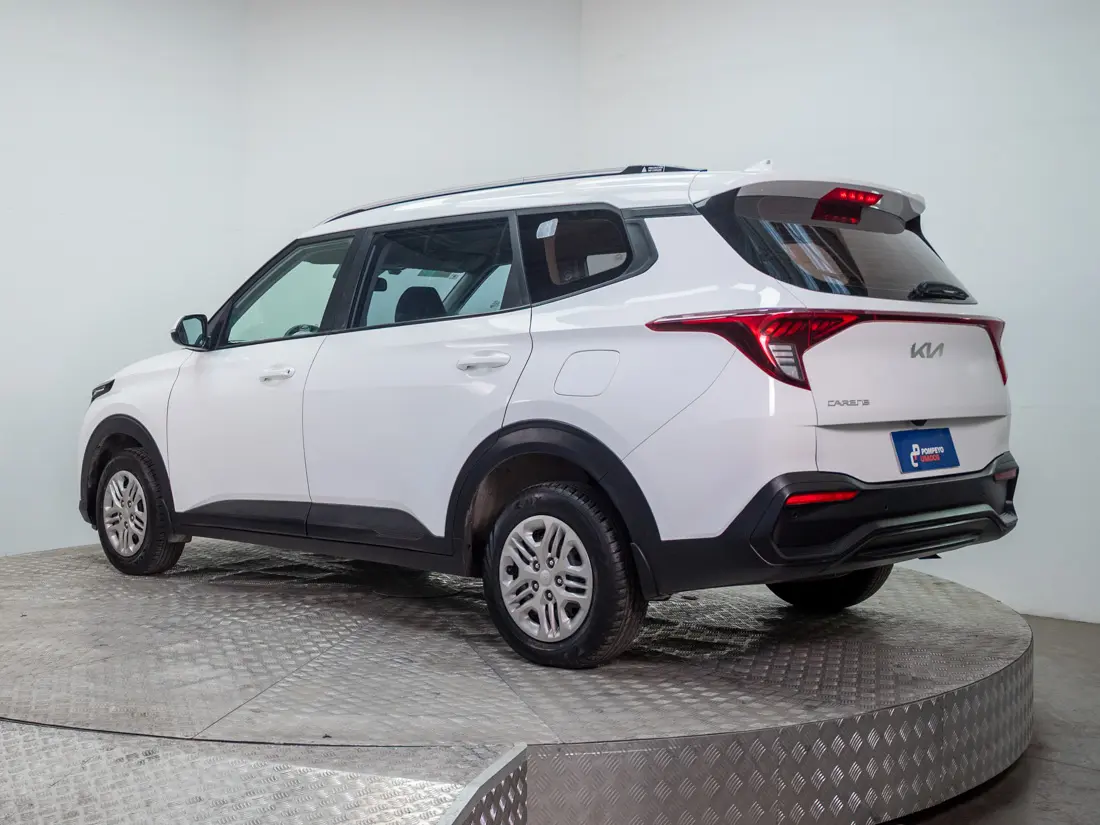 Kia Carens Carens 1.5 Lx 7p Mt año 2023