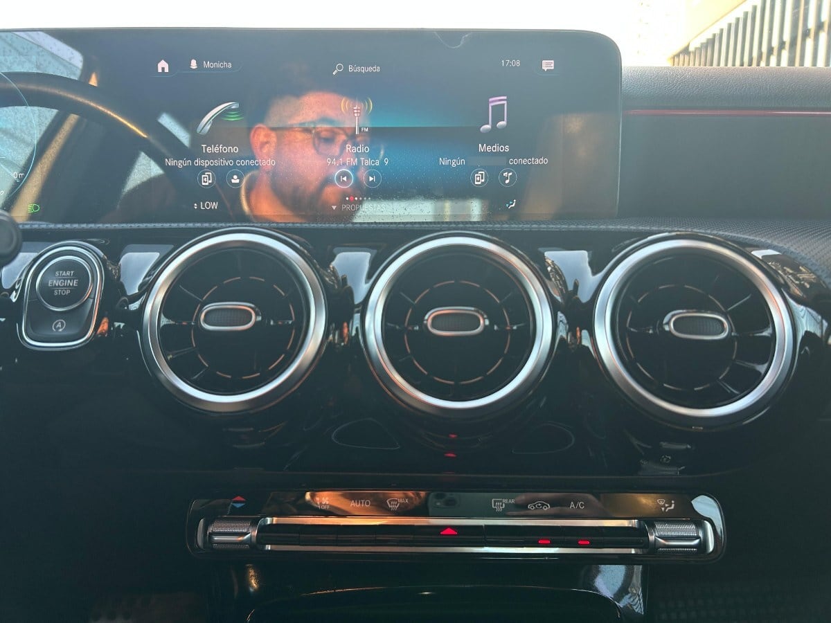 Mercedes-benz A200 A200 Hatch Back 1.3 Aut año 2021