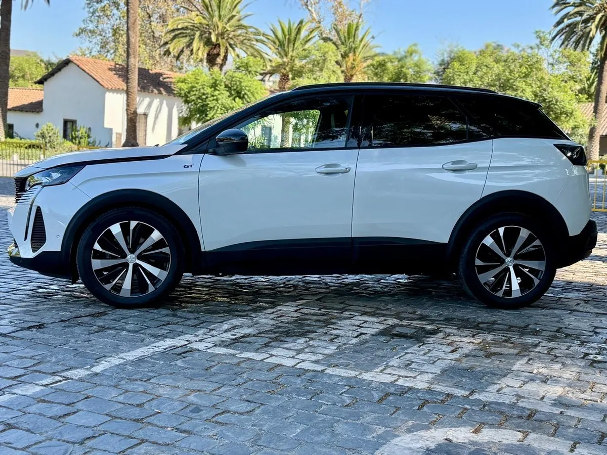 Peugeot 3008 1.6 Gt Hybrid4 E At Hibrido año 2024