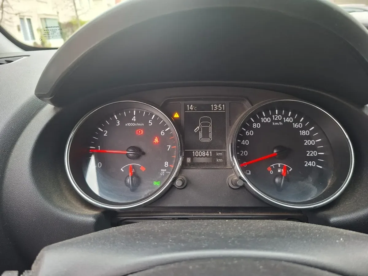 NISSAN QASHQAI 1.6 Mt 4x2 año 2014
