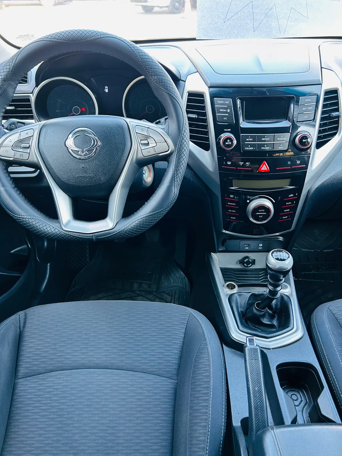 SSANGYONG TIVOLI 1.6 Full Mt año 2016