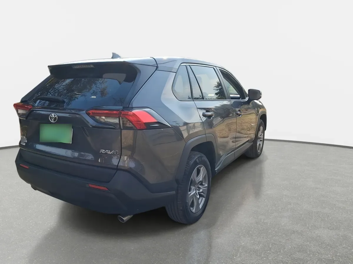 Toyota Rav 4 2.0 Le 4x2 Cvt At 5p año 2026