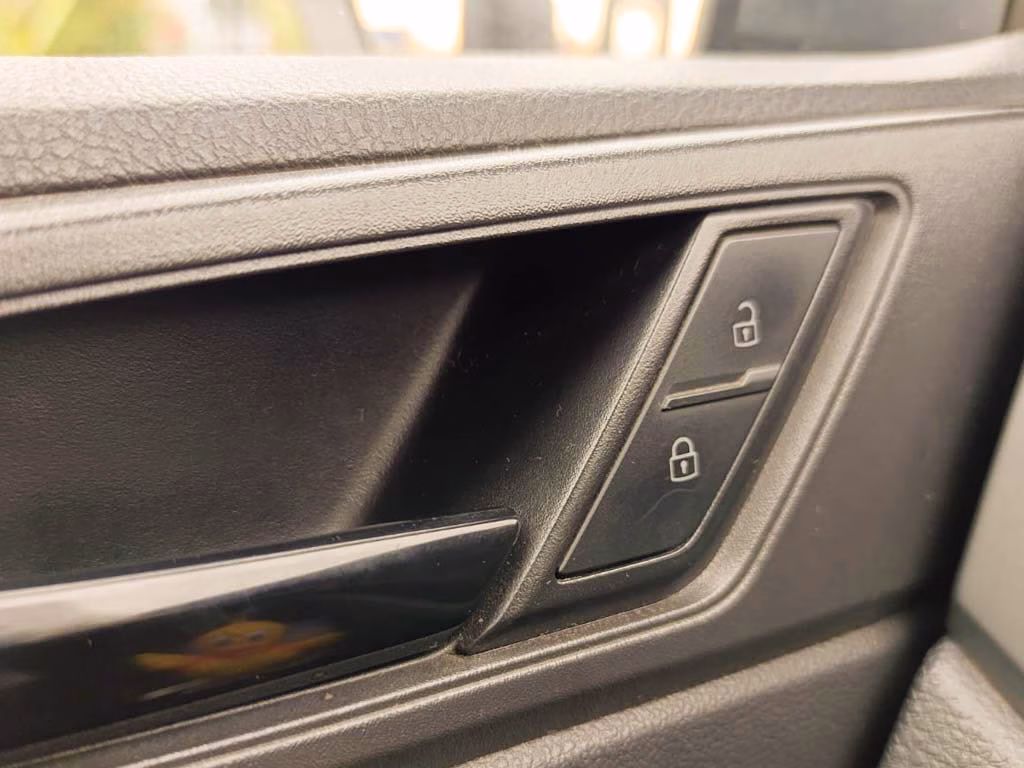 Volkswagen Polo Trendline 1.6 Mt año 2021