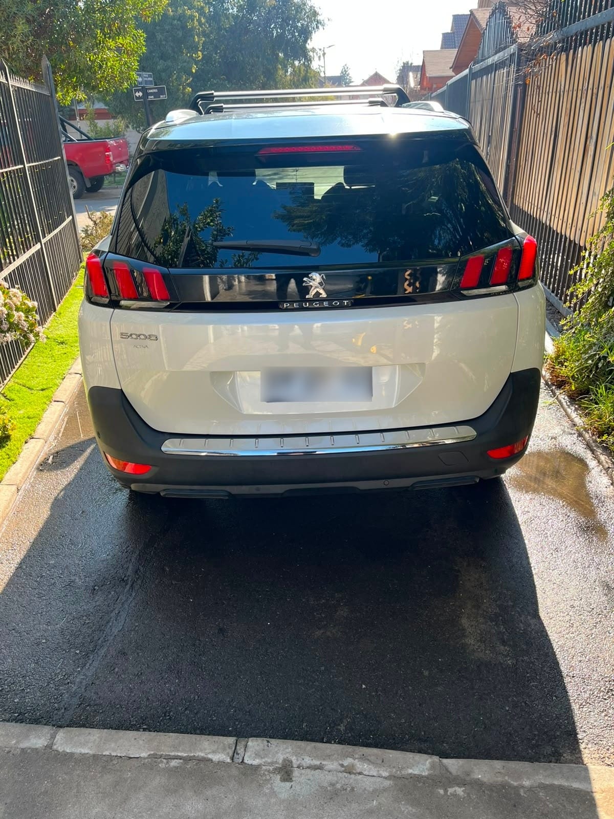 PEUGEOT 5008 1.6 Allure Pack Thp 165 At año 2023