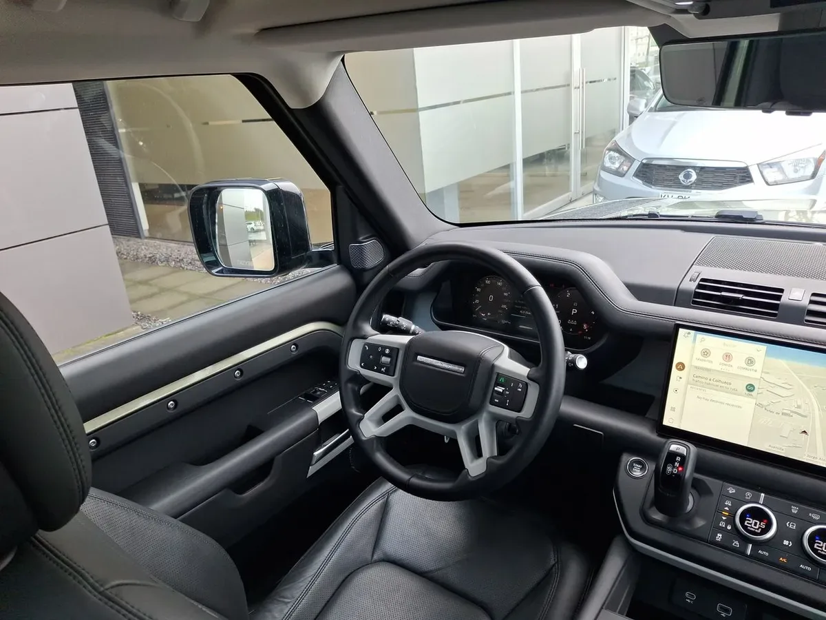 Land Rover Defender 3.0 90 Hse 4x4 At año 2025