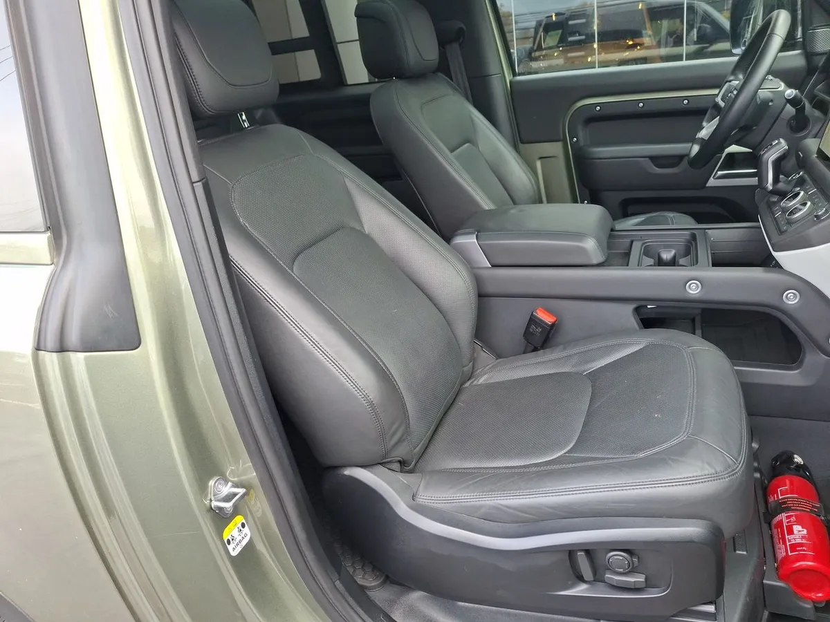 Land Rover Defender 3.0 90 Hse 4x4 At año 2025