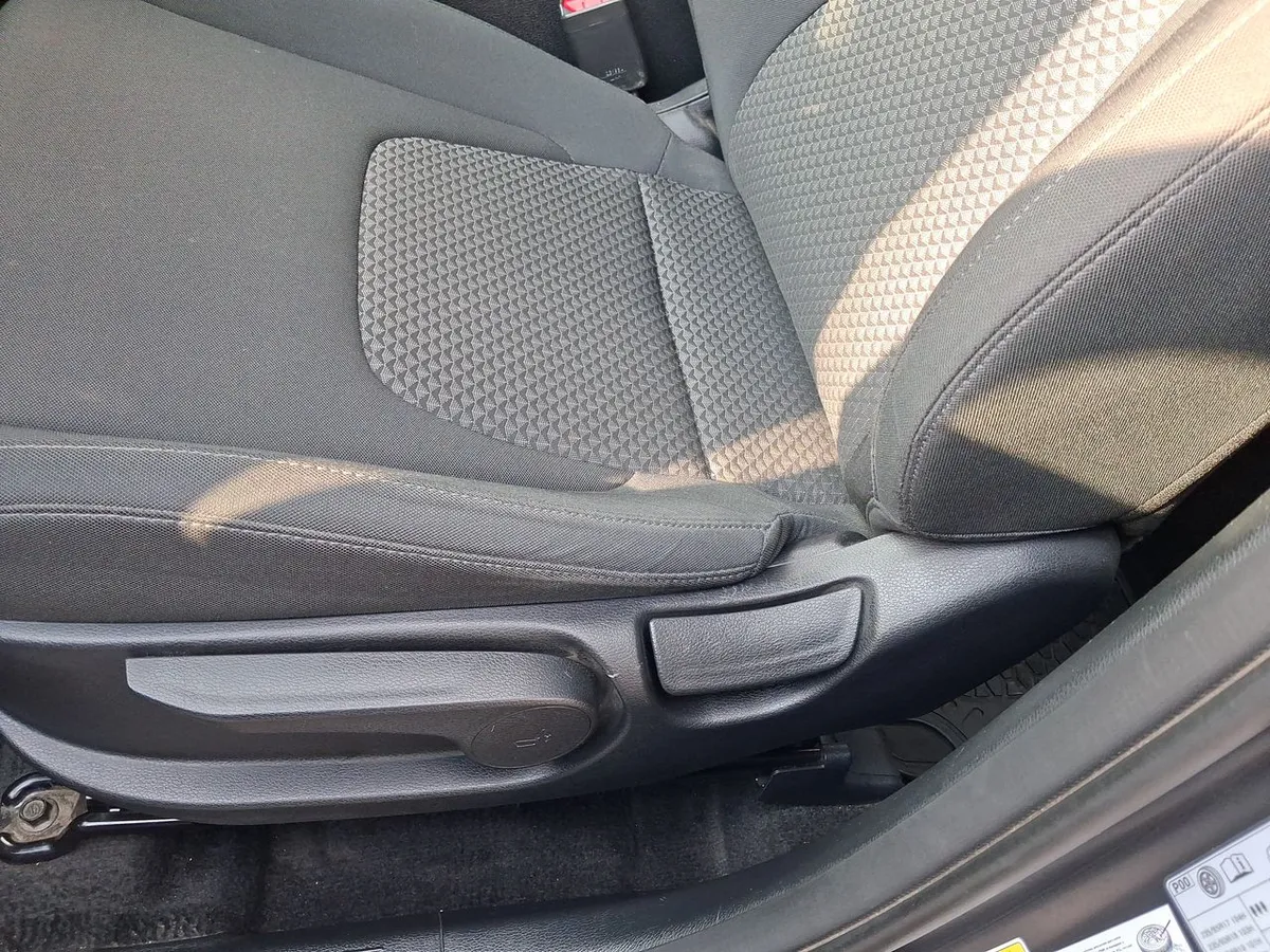 Kia Sportage 2.0 Ex Dies 2wd 8at 5p año 2025