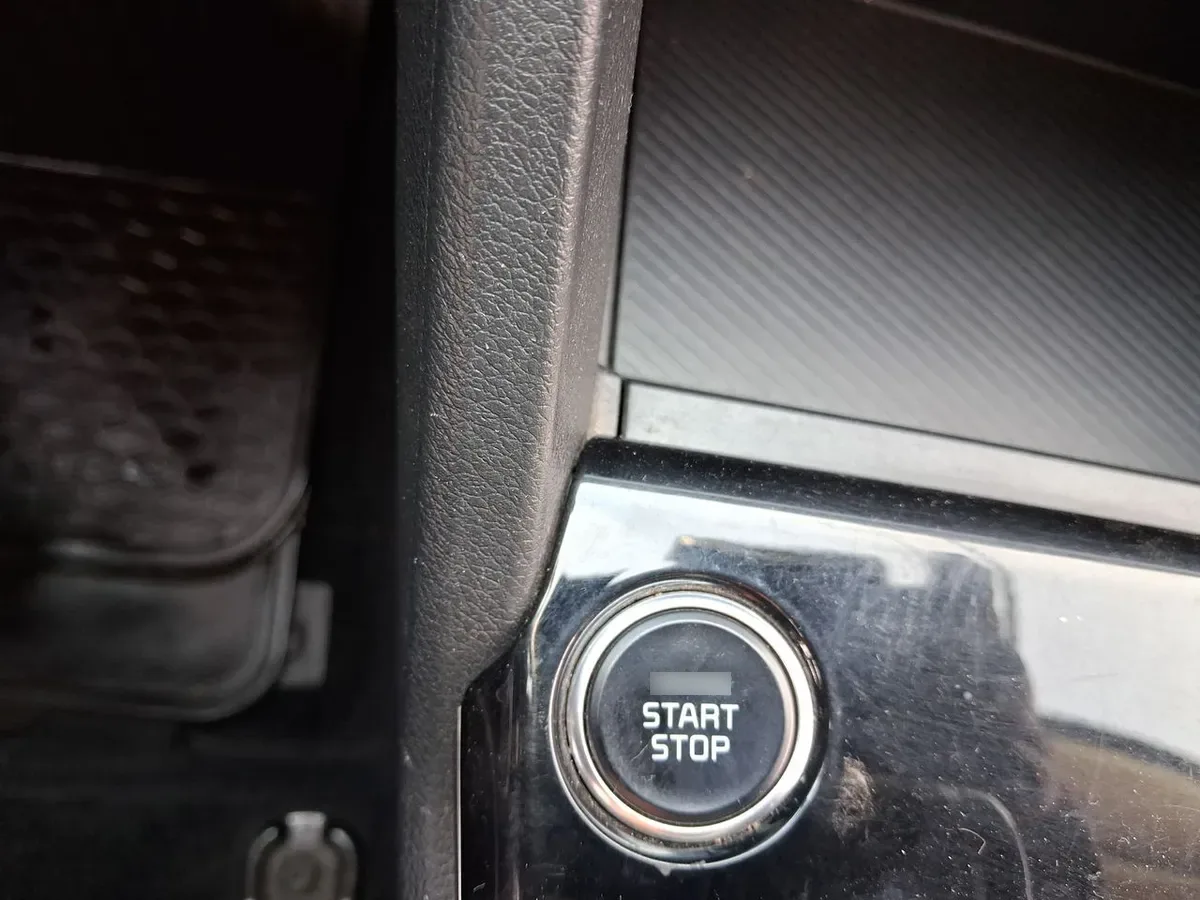 Kia Sportage 2.0 Ex Dies 2wd 8at 5p año 2025