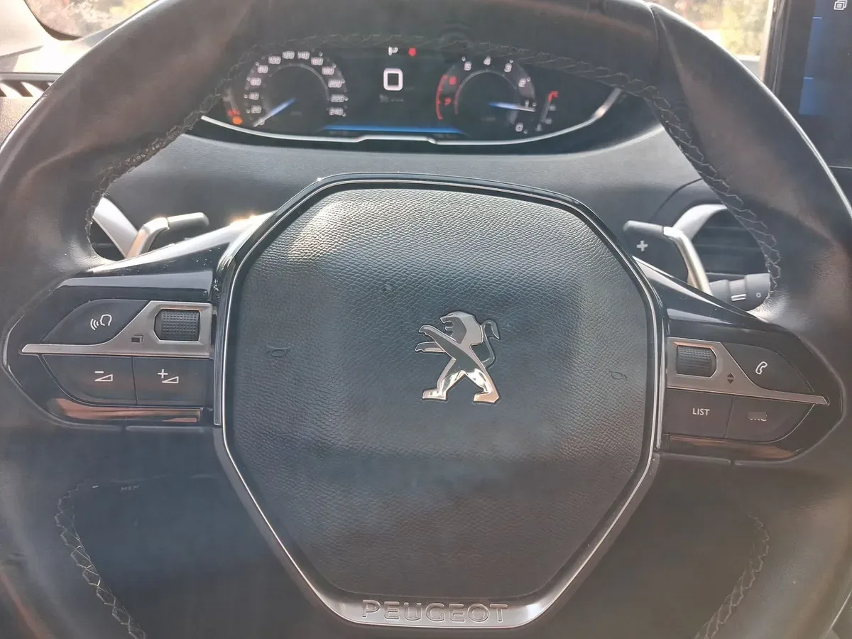 Peugeot 3008 1.6 Allure Thp 4x2 165 Eat6 5p año 2021