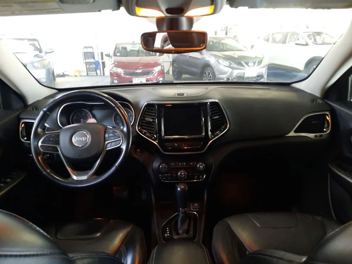 Jeep Cherokee 2.4 Limited 4x4 At 5p año 2019